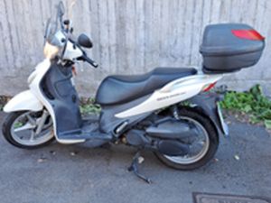 SUZUKI SIXTEEN 150 CC. 2008