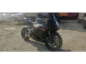 SUZUKI GSXR 1000 →