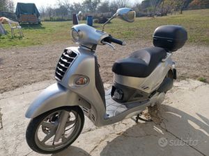 KYMCO 250 PEOPLE