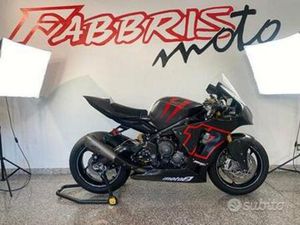TRIUMPH DAYTONA 765 MOTO2