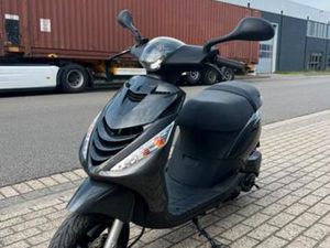 PIAGGO ZIP 80CC 4TAKT — SCOOTERS | PIAGGIO — MARKTPLAATS