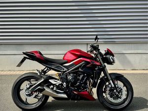 TRIUMPH STREET TRIPLE 765 RS