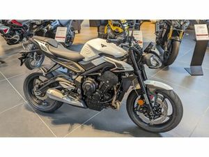 TRIUMPH STREET TRIPLE R 765 AKTIONSPREIS!