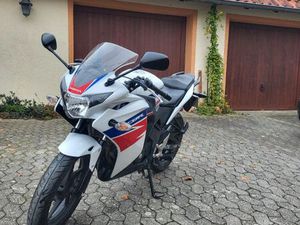 HONDA CBR125R