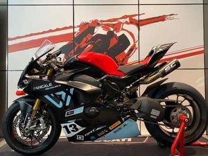 VENDO DUCATI PANIGALE V4 S (2022 - 24) USATA A BARBARESCO (CODICE 9878126) - MOTO.IT