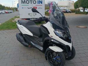 PIAGGIO MP3 400 SPORT BIANCO LUNA (SLEVA 10.000.-)