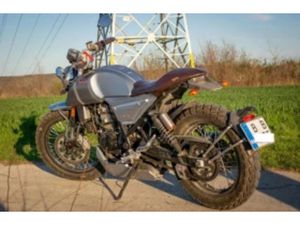 FB MONDIAL HPS 300 CAFE RACER