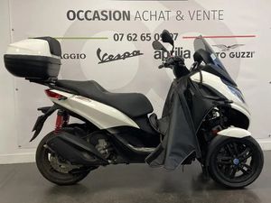 PIAGGIO MP3 300 HPE ABS ASR 2019