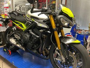 TRIUMPH STREET TRIPLE 765 RS MOTO 2 EDITION