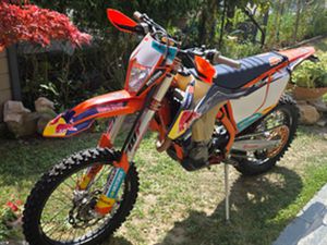 KTM 350 TENUTA MANIACALMENTE
