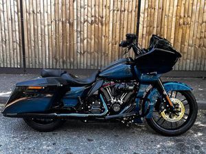 HARLEY DAVIDSON ROAD GLIDE CVO