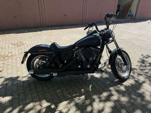 HARLEY-DAVIDSON DYNA STREET BOB