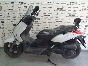YAMAHA - XMAX 250