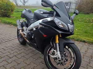 APRILIA RSV4 R