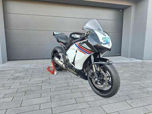 CBR 1000 RR FIREBLADE