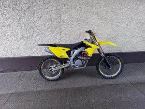 RMZ 450 (FRESHLY BUILT)