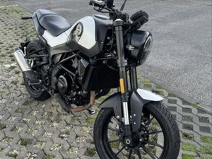 BENELLI LEONCINO 250 OTIMO ESTADO MINA DE ÁGUA