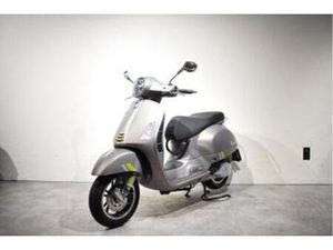 VESPA GTS 300 HPE FL' SUPERTECH | 05-2024 | 1260KM — SCOOTERS | VESPA — MARKTPLAATS