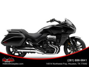 2014 HONDA® CTX1300D DELUXE