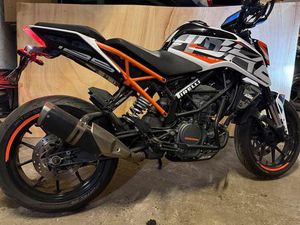 KTM DUKE 125 BJ2017 ABS