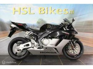 HONDA CBR 1000RR FIREBLADE — MOTOREN | HONDA — MARKTPLAATS