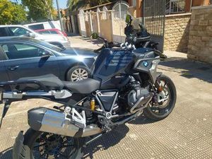 BMW - BMV TRIPLE BLACK