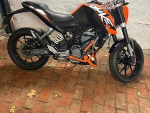 KTM DUKE 125