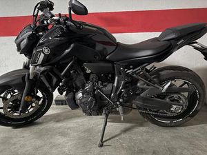 YAMAHA - MT07