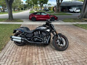 2012 V-ROD® 10TH ANNIVERSARY