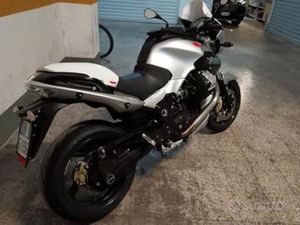 MOTO GUZZI 1200 SPORT - 2010