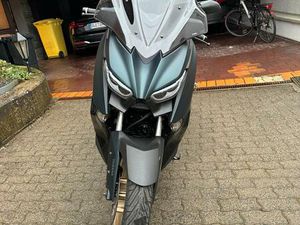 YAMAHA X-MAX 300 TECH MAX