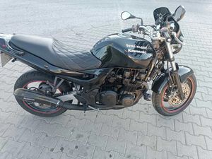 KAWASAKI ZR ZR7 →