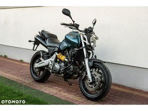 YAMAHA MT