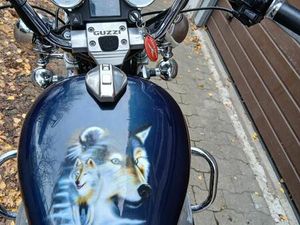 MOTO GUZZI NEVADA 750