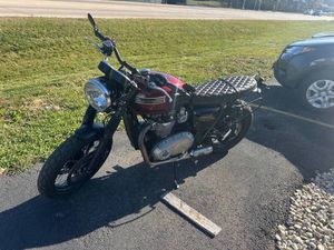 2016 TRIUMPH BONNEVILLE