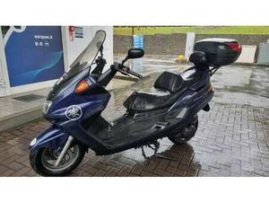 YAMAHA MAJESTY 250 DX LILLA