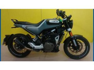 VENDO HUSQVARNA SVARTPILEN 401 (2021 - 23) USATA A CUSAGO (CODICE 9878361) - MOTO.IT
