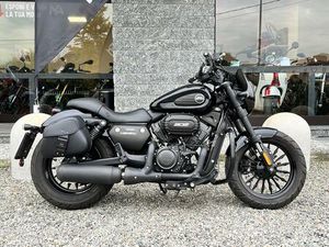 VENDO KEEWAY MOTOR V302 C (2022 - 25) USATA A OLEGGIO (CODICE 9877740) - MOTO.IT