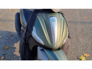 VENDO PIAGGIO BEVERLY 300 S I.E. ABS-ASR (2016 - 20) USATA A SEVESO (CODICE 9878220) - MOTO.IT