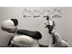 VENDO VESPA GTS 300 SUPER HPE (2018 - 19) USATA A TORINO (CODICE 9878010) - MOTO.IT