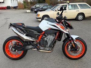 KTM 890 DUKE R
