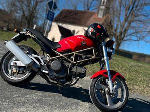 DUCATI MONSTER M600