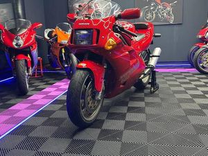 DUCATI 888 AUS 2 HAND