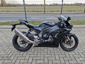 HONDA CBR1000RR-R FIREBLADE
