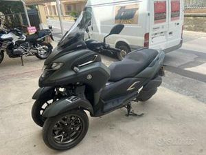 YAMAHA TRICITY 300 2021 600 KM NUOVO