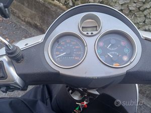 SCOTTER 200 PIAGGIO CARNABY