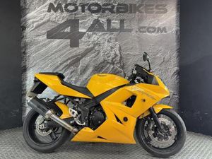 TRIUMPH DAYTONA 600 2003