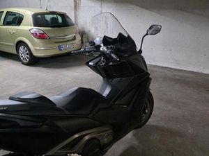 MOTORROLLER KIMCO AK550