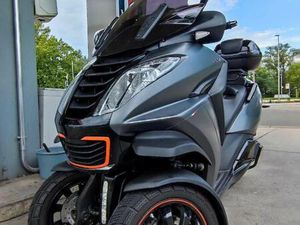 PEUGEOT METROPOLIS 400 RS DREI RAD MIT B AUTO FÜHRERSCHEIN