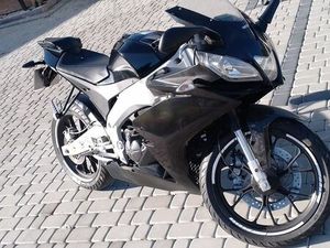 APRILIA RS4 125 SPRZEDAM FRYCOWA